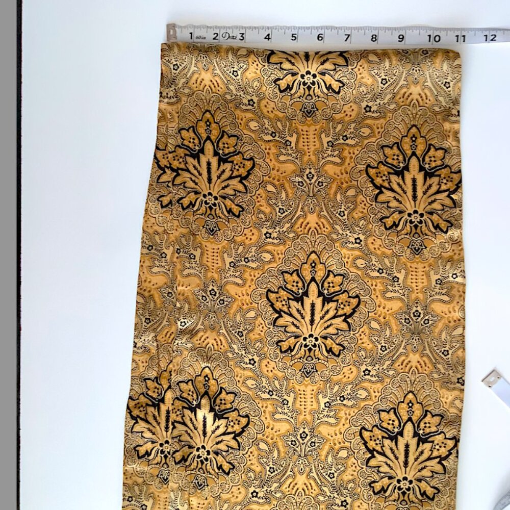 Talbots multi-colored rectangle paisley pattern scarf, 100% silk, 11 x 58 inches - Picture 7 of 9
